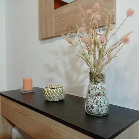 Martinez Pilgrims * 卡尔达斯·德·雷斯