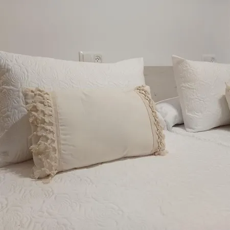 Martinez Pilgrims Гостевой дом Кальдас-де-Рейес